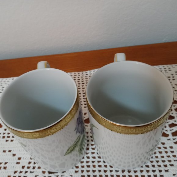 22K Gold Accent Cups Floral - Picture 4 of 5